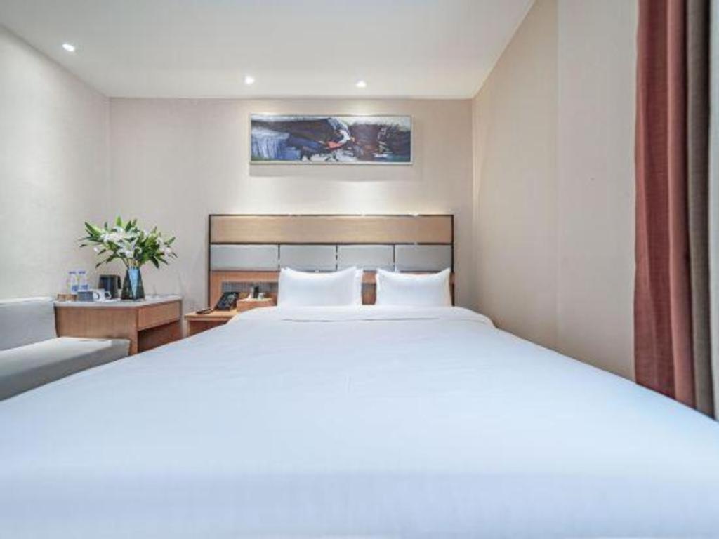 Greentree Inn Geermu Walking Street Business Hotel Golmud Dış mekan fotoğraf