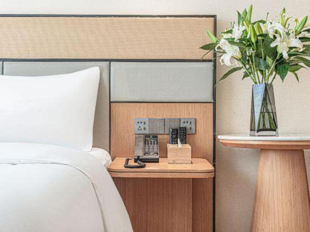 Greentree Inn Geermu Walking Street Business Hotel Golmud Dış mekan fotoğraf
