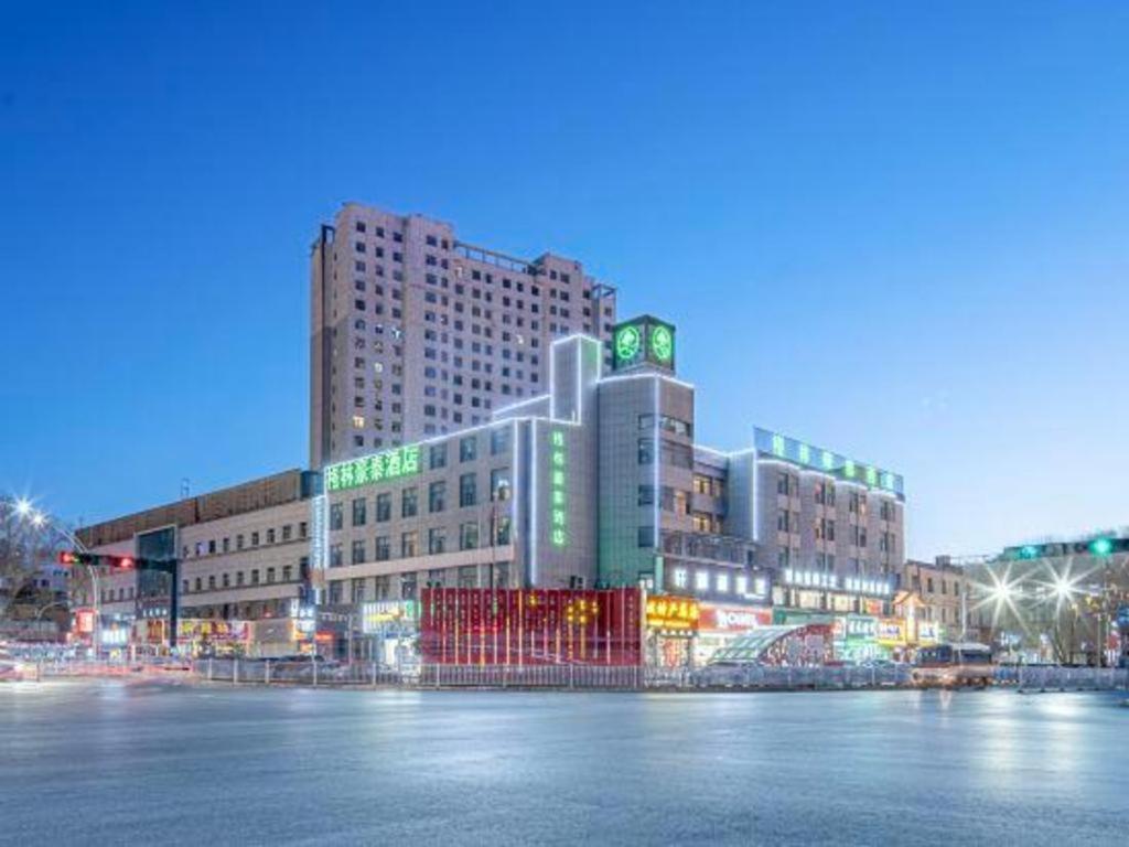 Greentree Inn Geermu Walking Street Business Hotel Golmud Dış mekan fotoğraf