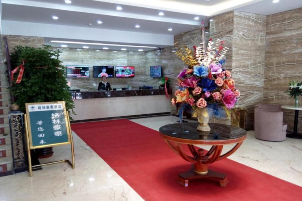 Greentree Inn Geermu Walking Street Business Hotel Golmud Dış mekan fotoğraf