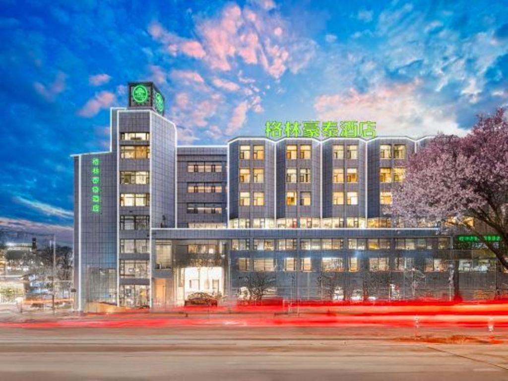 Greentree Inn Geermu Walking Street Business Hotel Golmud Dış mekan fotoğraf