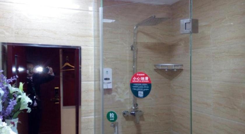 Greentree Inn Geermu Walking Street Business Hotel Golmud Dış mekan fotoğraf