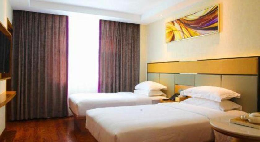 Greentree Inn Geermu Walking Street Business Hotel Golmud Dış mekan fotoğraf